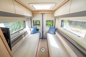 2020 Auto-Trail V Line 635SE — photo 16 of 59