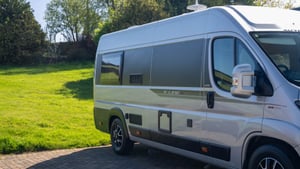 2020 Auto-Trail V Line 635SE — photo 51 of 59