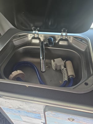 2009 Mazda Bongo — photo 10 of 13