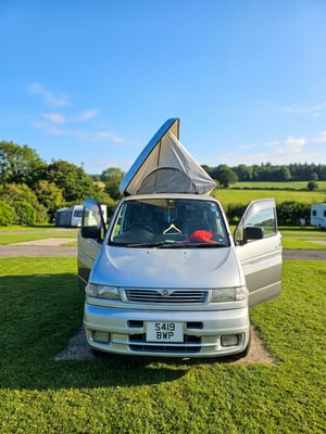 2009 Mazda Bongo — photo 1 of 13