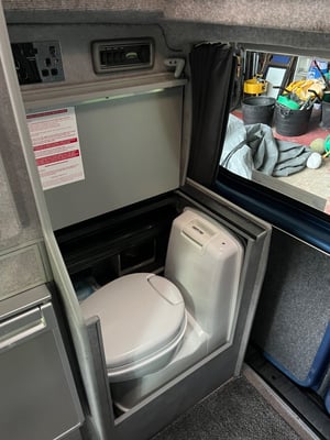 2018 Volkswagen Transporter T6 — photo 14 of 18