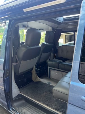 2018 Volkswagen Transporter T6 — photo 8 of 18