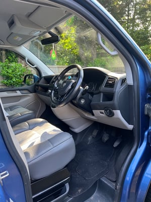 2018 Volkswagen Transporter T6 — photo 7 of 18