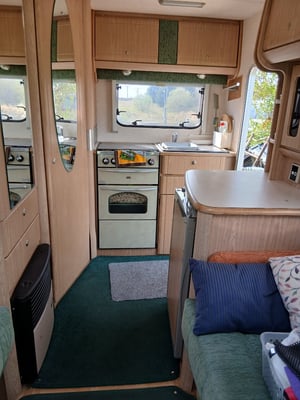 2002 Autocruise Pioneer Jolliet — photo 26 of 30