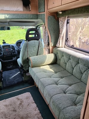 2002 Autocruise Pioneer Jolliet — photo 29 of 30