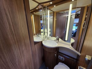 2016 Frankia 740 exclusive — photo 12 of 46