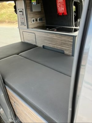 2010 Nissan NV200 — photo 5 of 8