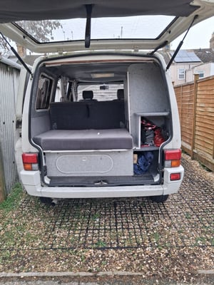 1994 VW T4 — photo 8 of 12