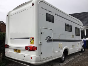 2004 Auto-Trail Cheyenne 696 SE — photo 3 of 7