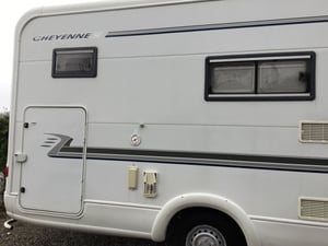 2004 Auto-Trail Cheyenne 696 SE — photo 4 of 7