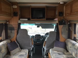 2004 Auto-Trail Cheyenne 696 SE — photo 28 of 55