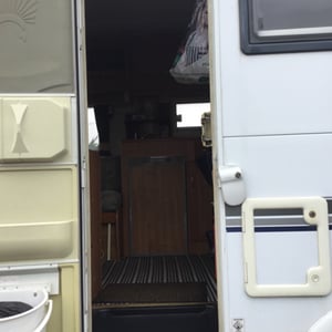 2004 Auto-Trail Cheyenne 696 SE — photo 31 of 55