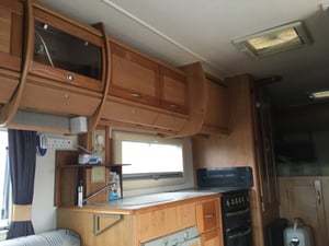 2004 Auto-Trail Cheyenne 696 SE — photo 46 of 55