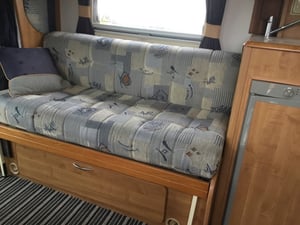 2004 Auto-Trail Cheyenne 696 SE — photo 48 of 55
