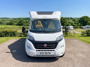 2017 Carado T337