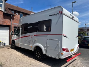 2021 Sunlight T58 — photo 3 of 41