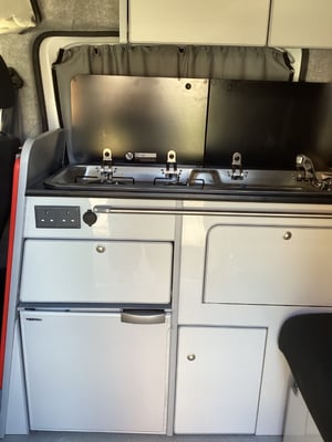 2018 Nissan NV200 — photo 8 of 12