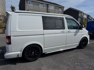 2014 Volkswagen T5.1 Campervan — photo 1 of 18