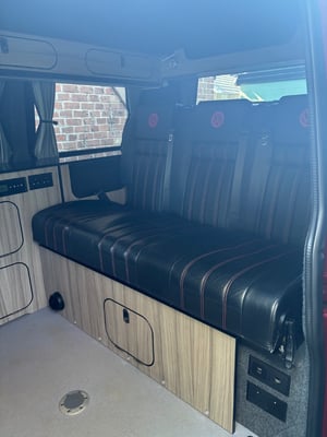 2022 Volkswagen T6.1 Campervan — photo 18 of 21