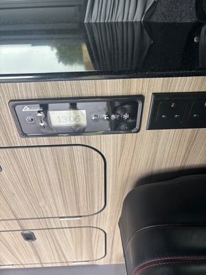2022 Volkswagen T6.1 Campervan — photo 39 of 46