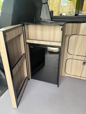 2022 Volkswagen T6.1 Campervan — photo 45 of 46