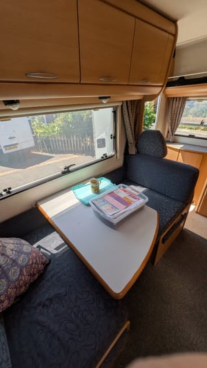 2002 Hymer Swing — photo 3 of 11