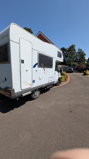 2002 Hymer Swing — photo 5 of 11