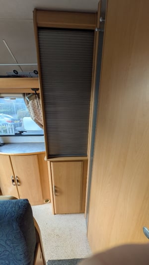 2002 Hymer Swing — photo 9 of 11