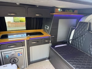 2010 Volkswagen T5.1 Campervan — photo 18 of 19