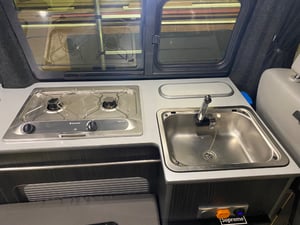 2010 Volkswagen Campervan — photo 3 of 8