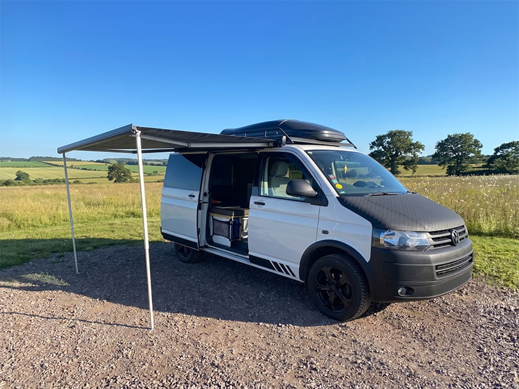2010 Volkswagen Campervan - Image 1