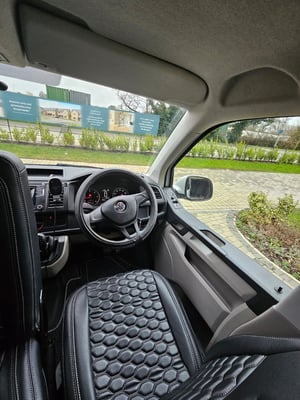 2019 Volkswagen T28 — photo 10 of 13