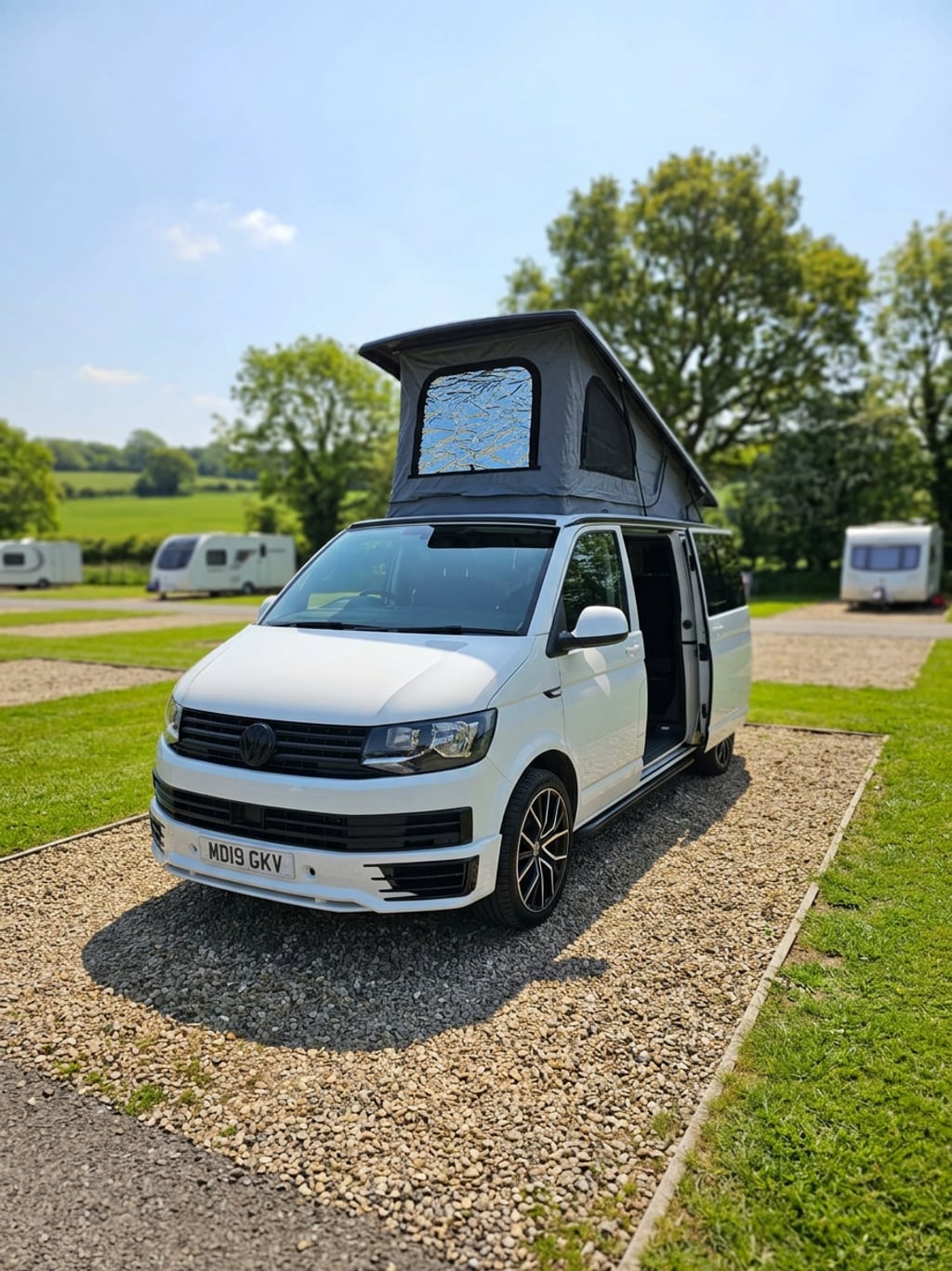 2019 Volkswagen T28 - Image 1