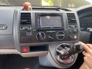 2004 Volkswagen Transporter T5.1 — photo 8 of 21
