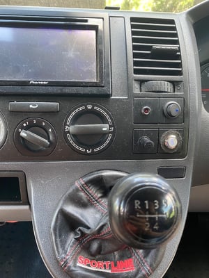 2004 Volkswagen Transporter T5.1 — photo 20 of 21