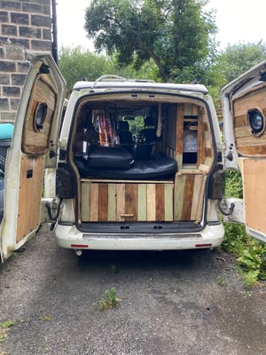 2004 Volkswagen Transporter T5.1 — photo 7 of 21