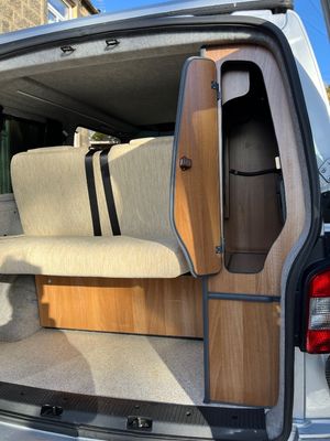 2014 Volkswagen Transporter Snowdonia SE — photo 13 of 21