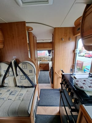 2005 Auto-Trail Scout SE — photo 6 of 26