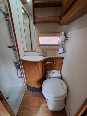2005 Auto-Trail Scout SE — photo 12 of 26
