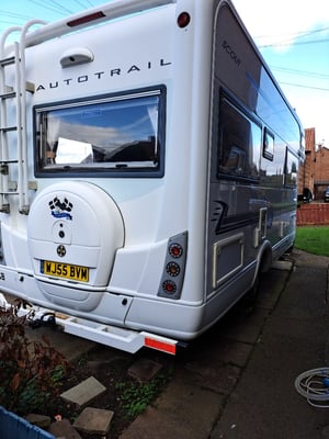 2005 Auto-Trail Scout SE — photo 16 of 26