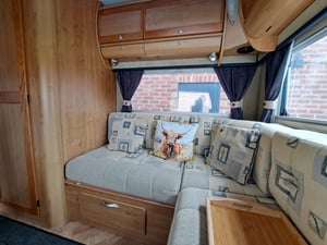 2005 Auto-Trail Scout SE — photo 17 of 26