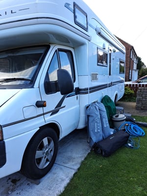 2005 Auto-Trail Scout SE — photo 18 of 26