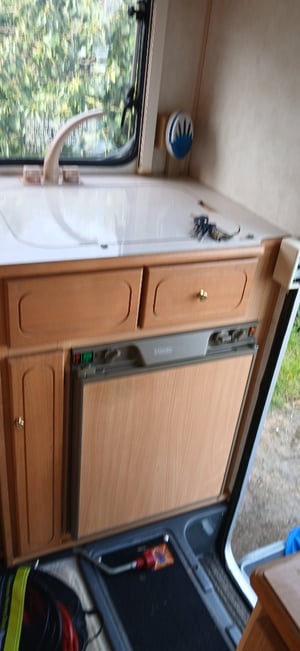 2001 Compass Calypso — photo 8 of 18