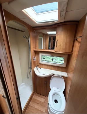 2008 Auto-Trail Apache — photo 6 of 11