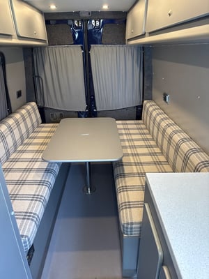 2014 Volkswagen Crafter Custom Conversion — photo 17 of 43