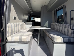 2014 Volkswagen Crafter Custom Conversion — photo 40 of 43