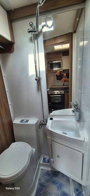 2021 Swift Hi-Style 674 — photo 5 of 15