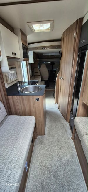 2021 Swift Hi-Style 674 — photo 14 of 15