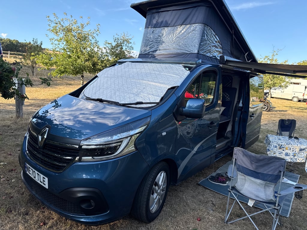 2021 Renault Trafic - Image 1