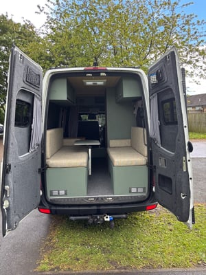 2017 Mercedes-Benz Sprinter — photo 5 of 23